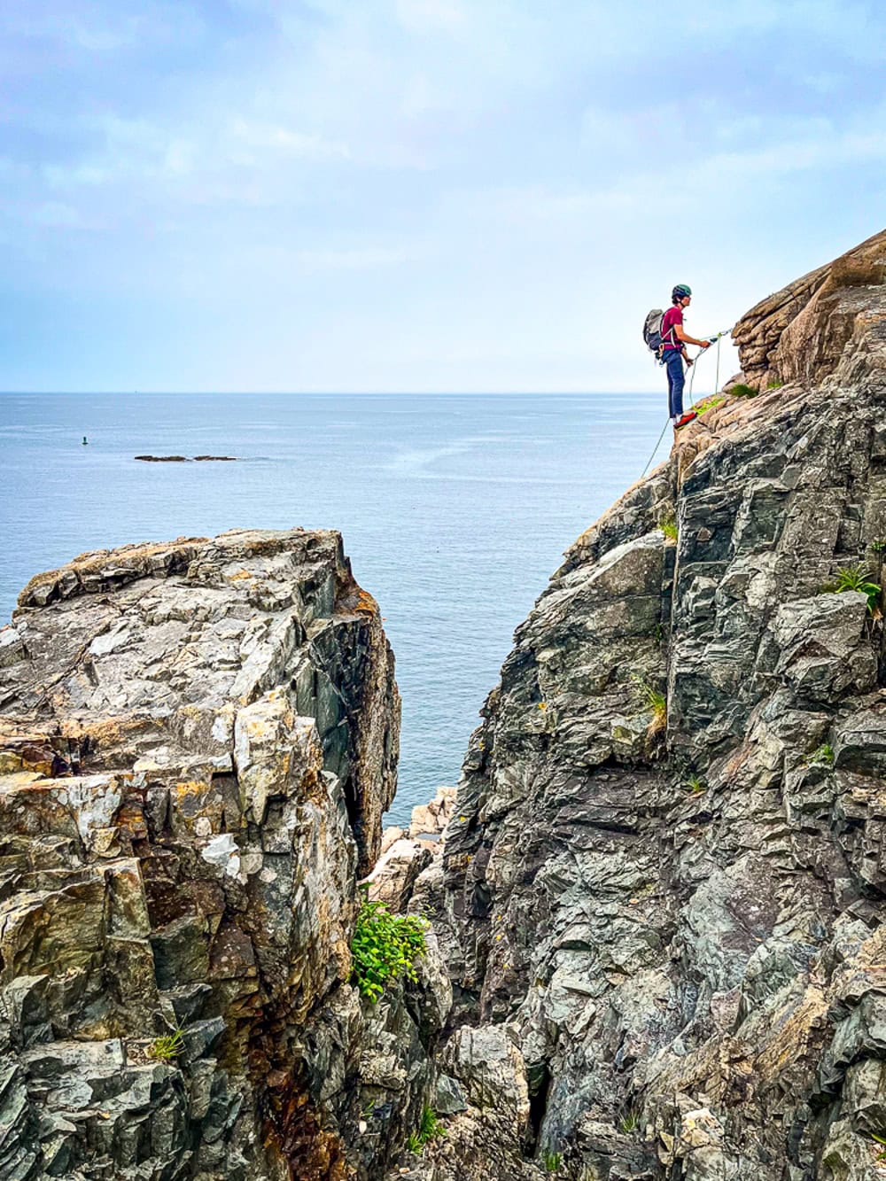 Guide: Short Trip in Maine, United States | Itineraries and Highlights - Acadia-Otter cliff