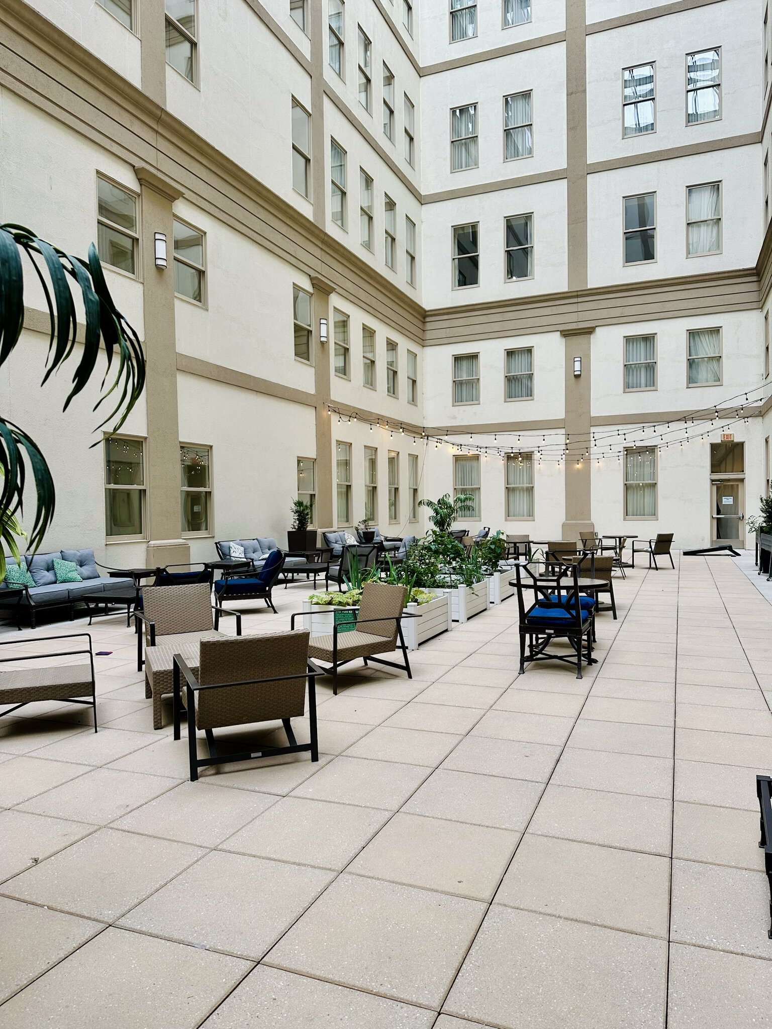 Avis&nbsp;: Hilton Richmond Downtown à Richmond, Virginie | Hilton Honors - Hilton Richmond Downtown cour intérieure