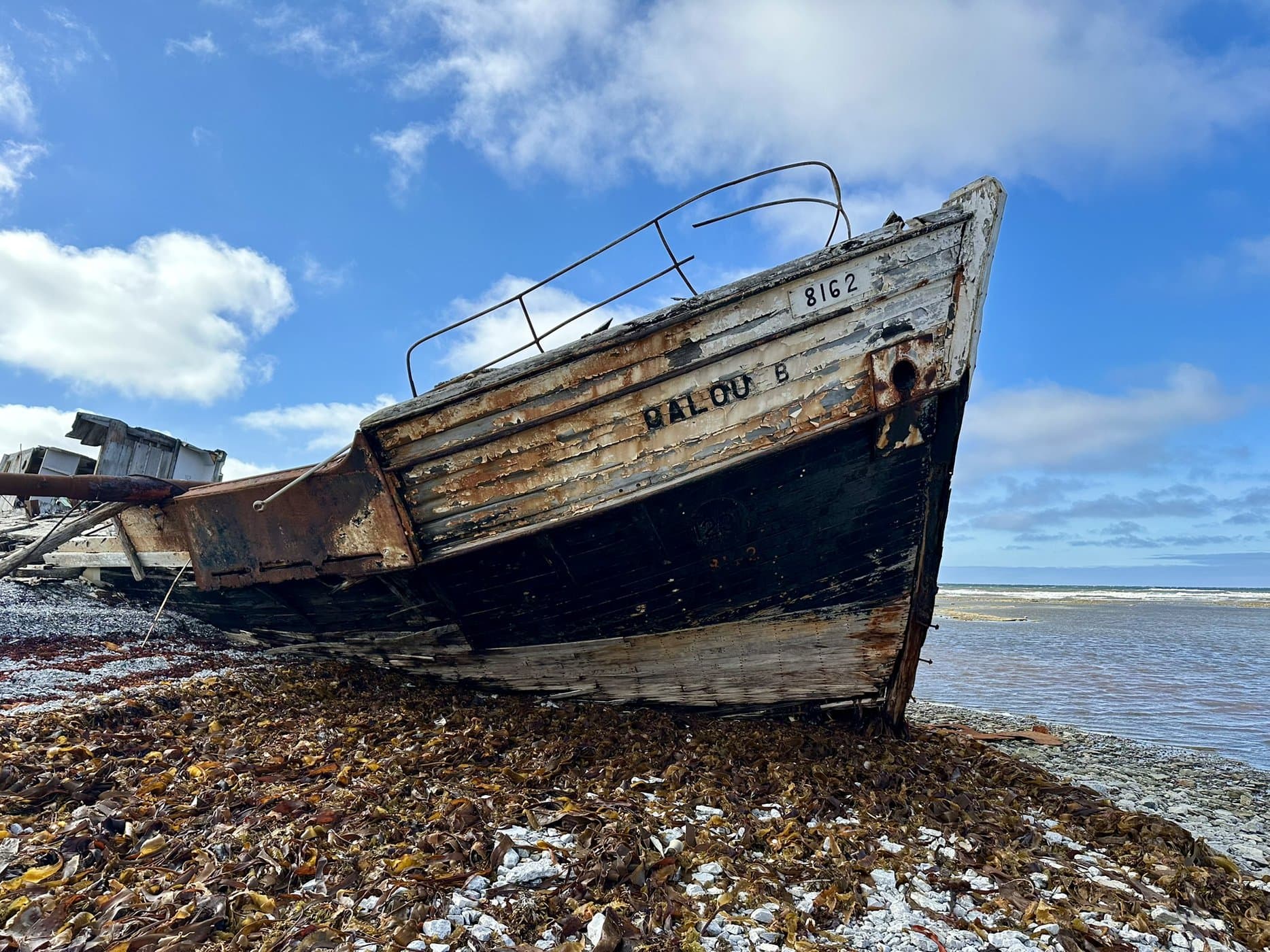 Anticosti&nbsp;: voyage au c&oelig;ur d&rsquo;une &icirc;le pr&eacute;serv&eacute;e | Itin&eacute;raires et incontournables - Épave du Calou