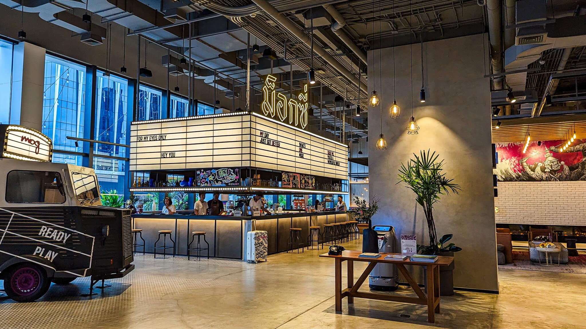 Review: Moxy Bangkok Ratchaprasong | Marriott Bonvoy - Moxy Bangkok Ratchaprasong24