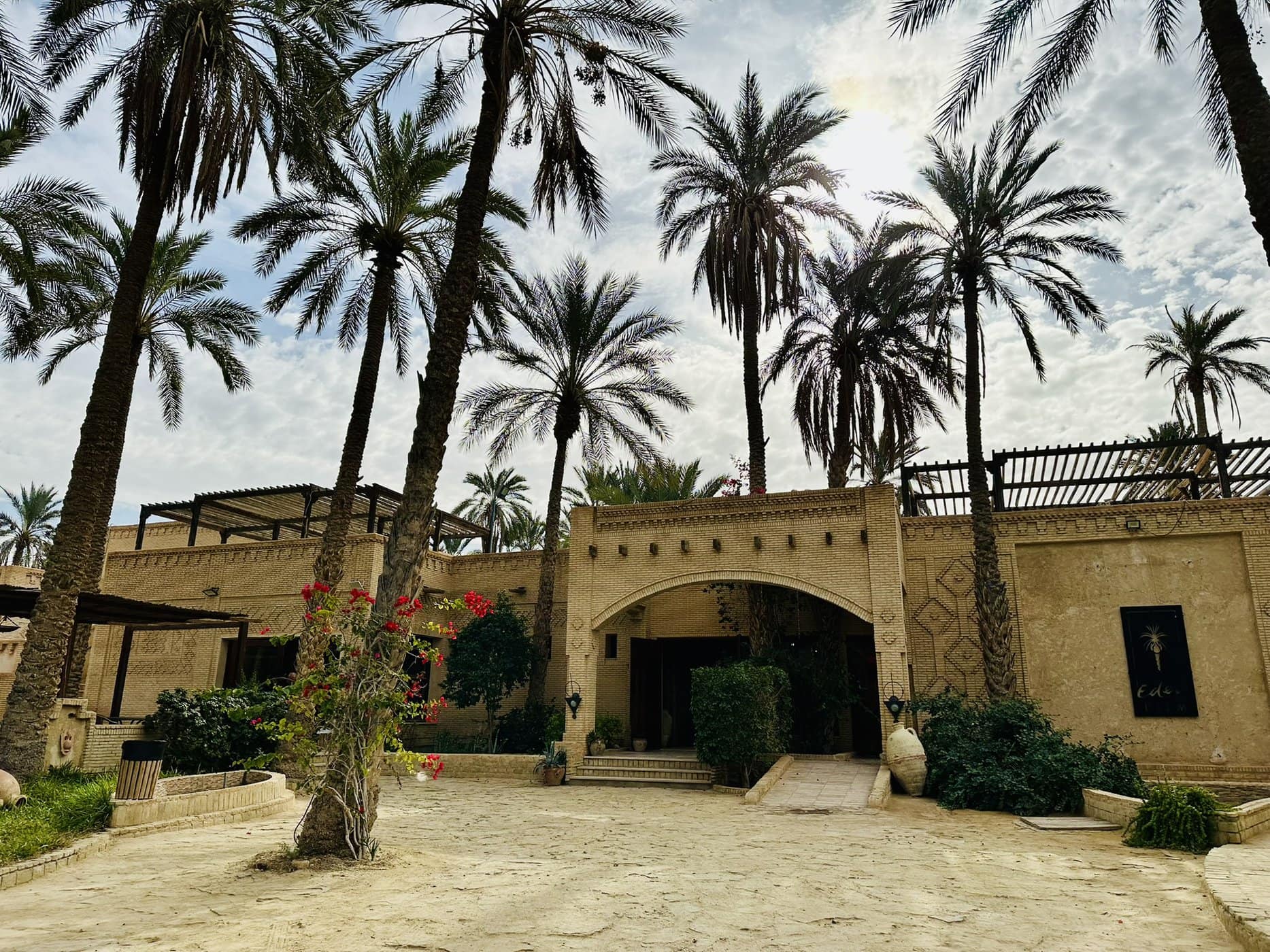 Tunisia Travel Guide: from Tunis to the Sahara | Itineraries and Highlights - Oasis de Tozeur3
