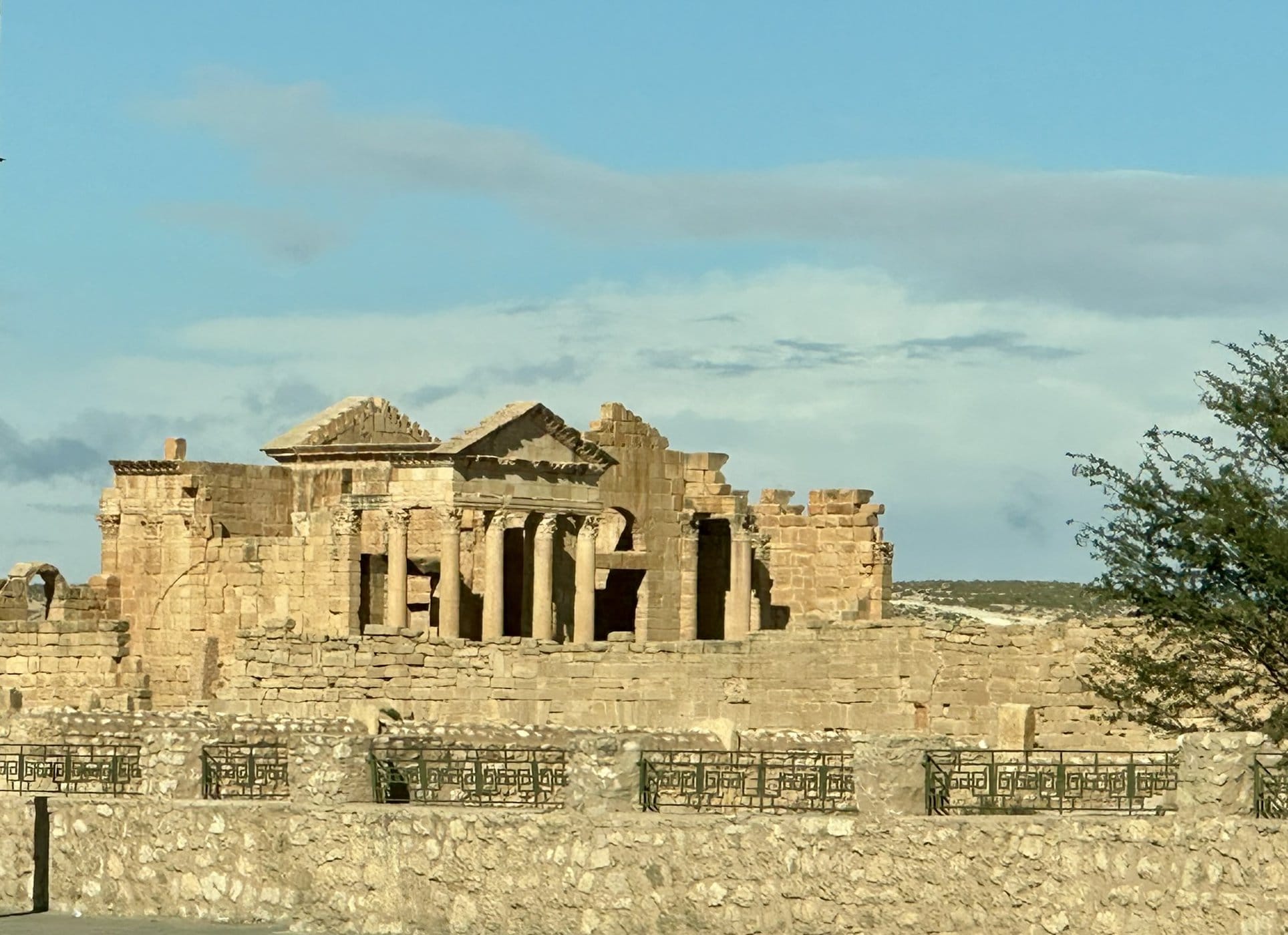 Tunisia Travel Guide: from Tunis to the Sahara | Itineraries and Highlights - Sbeitla