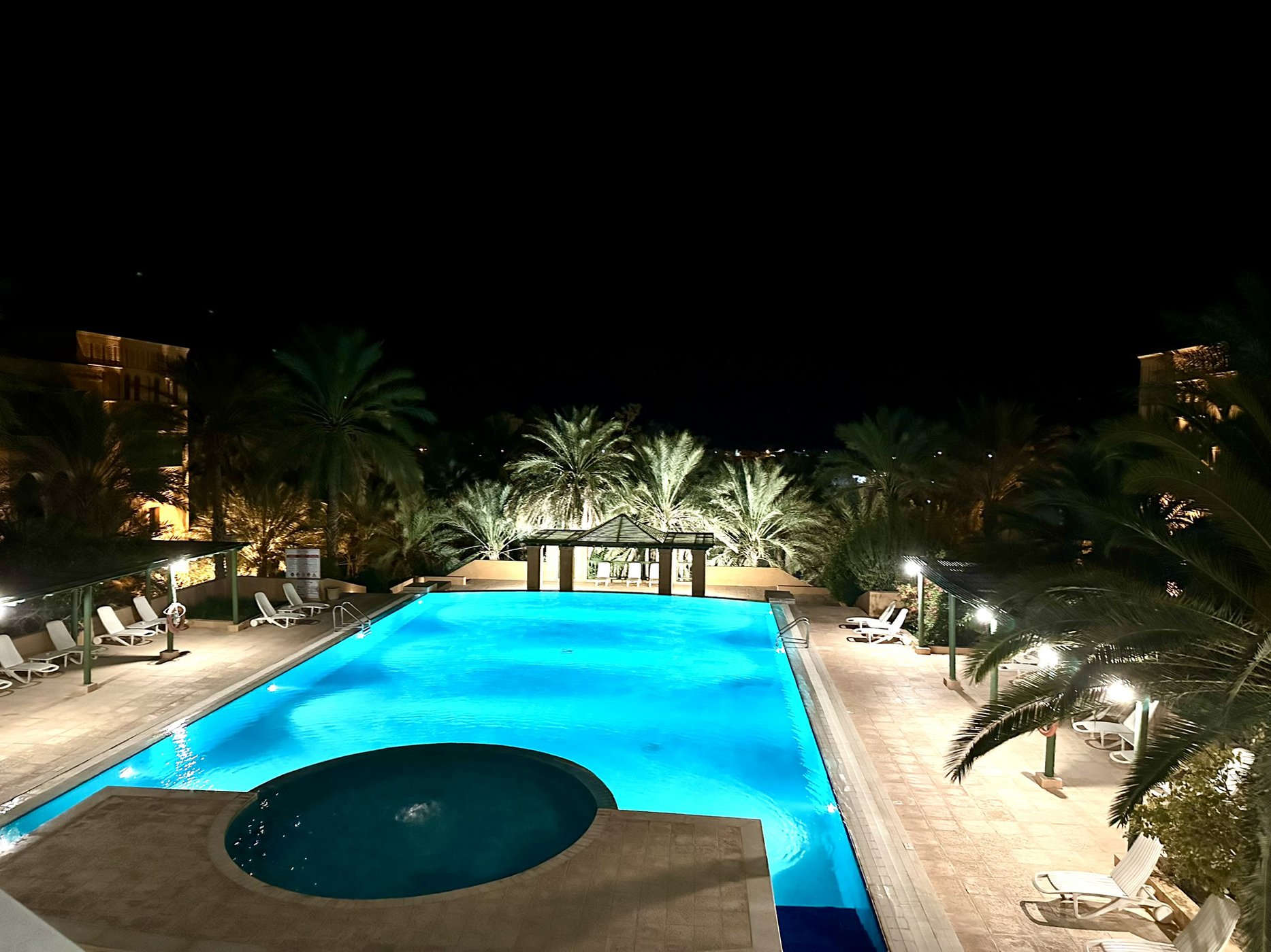 Tunisia Travel Guide: from Tunis to the Sahara | Itineraries and Highlights - kzar rouge