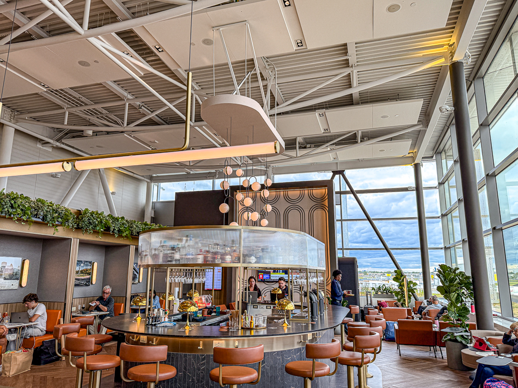 Aspire Amex YUL domestique 06