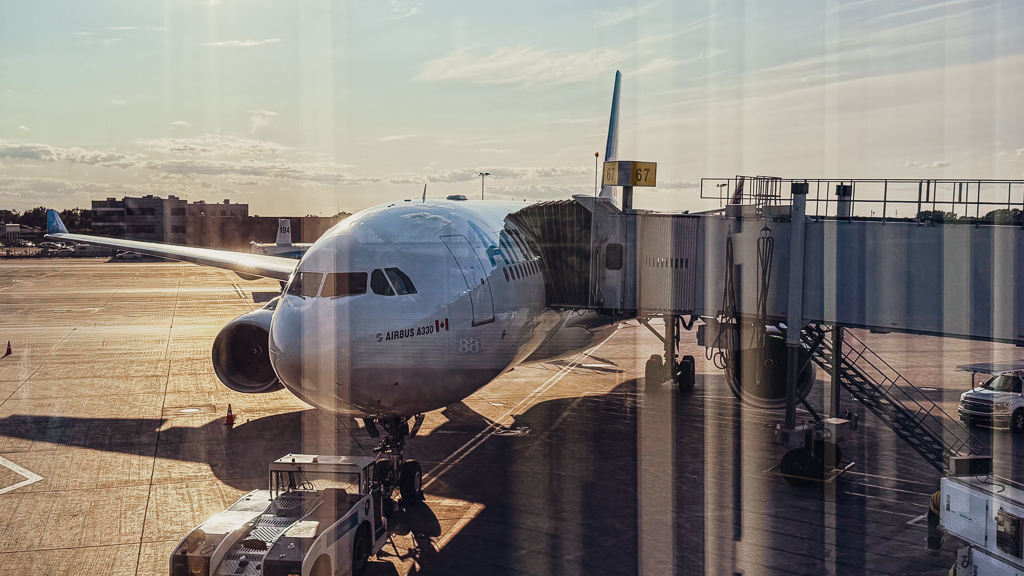 Air Transat YUL RAK-02