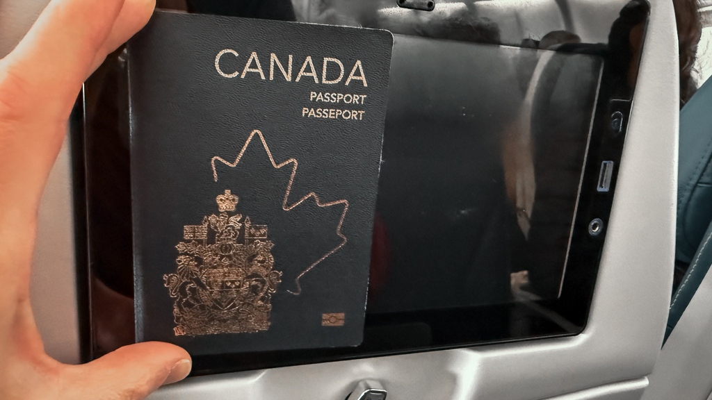 Air Transat YUL RAK-04