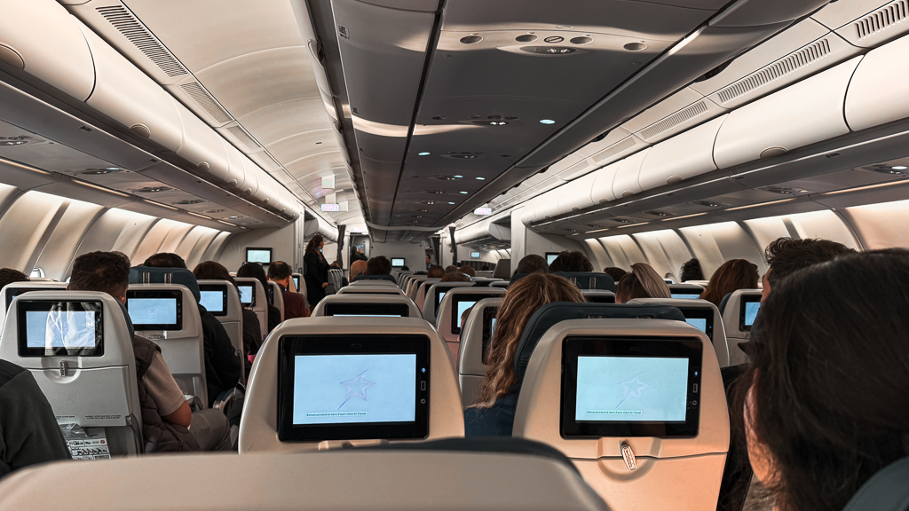 Air Transat YUL RAK-05