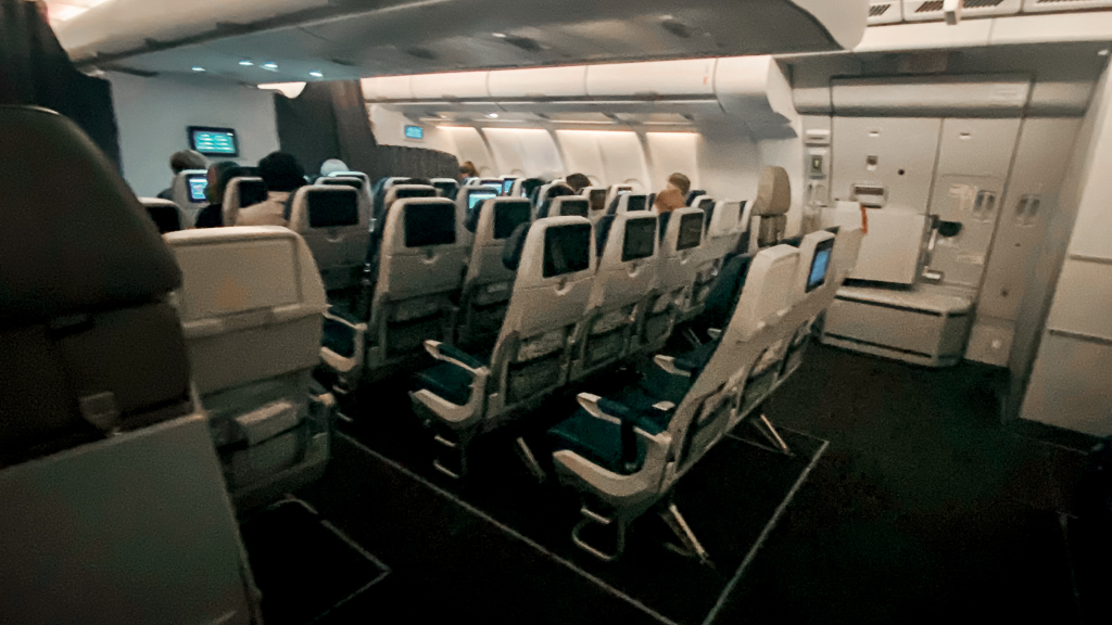 Air Transat YUL RAK-12