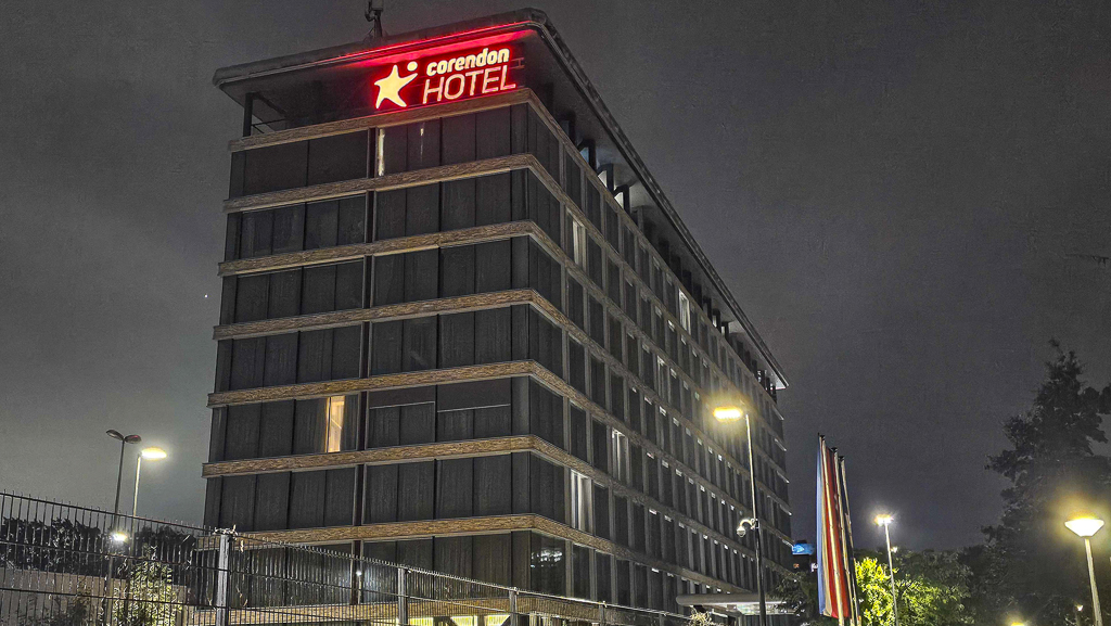 Corendon-Amsterdam-New-West-01