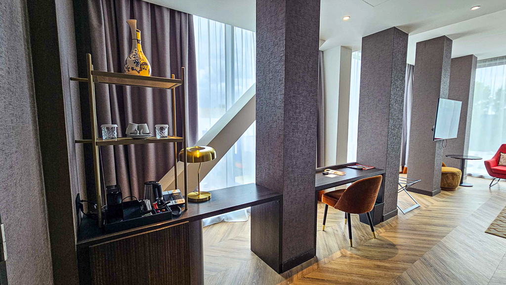 Corendon-Amsterdam-New-West-07