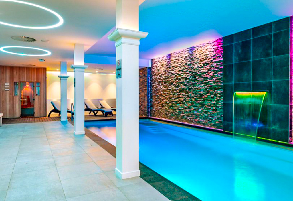 Corendon-Amsterdam-New-West-17