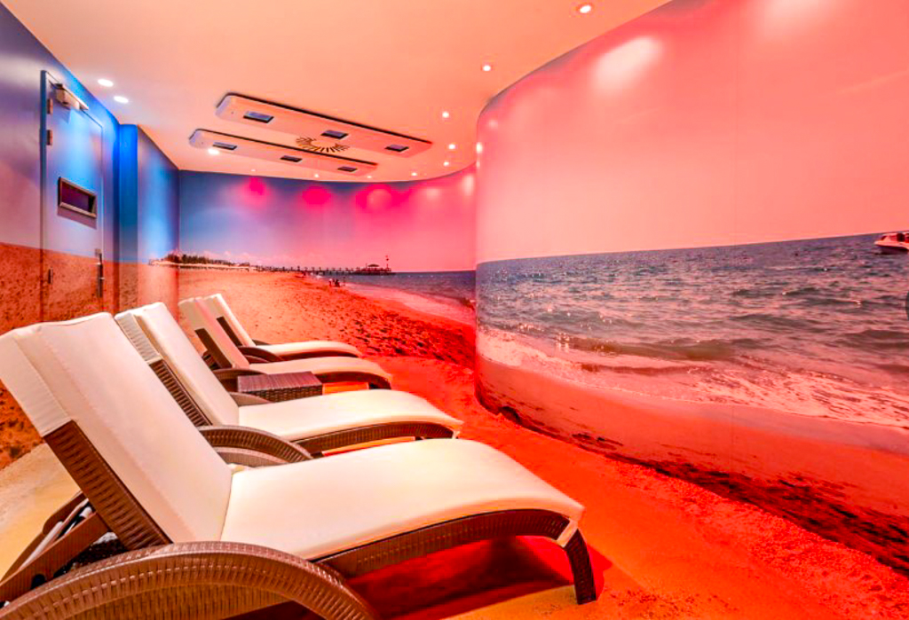 Corendon-Amsterdam-New-West-18