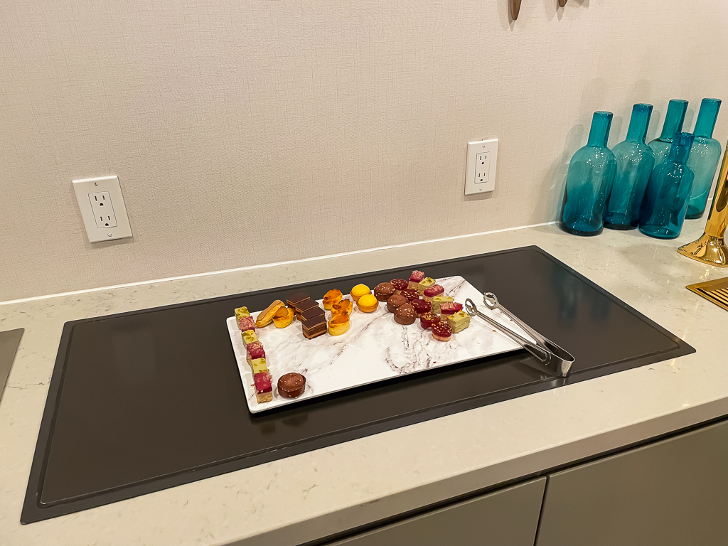 Fairmont-Tremblant-salon6