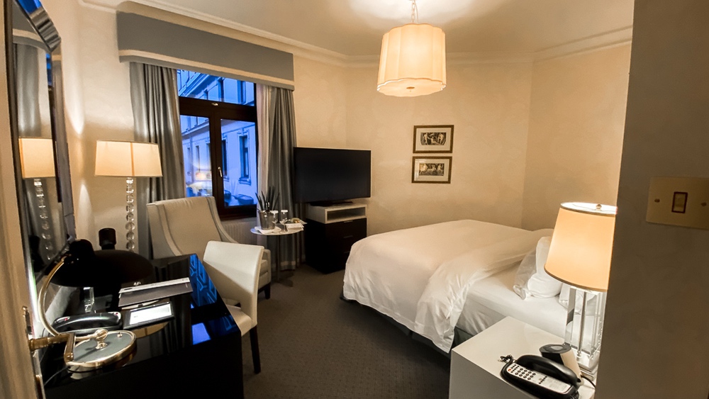 Hotel Bristol, a Luxury Collection Hotel, WarsawSuite Junior – Chambre 01