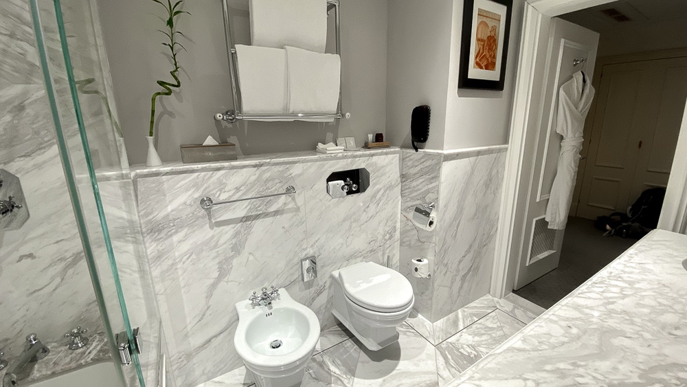 Hotel Bristol, a Luxury Collection Hotel, WarsawSuite Junior – SdB 03