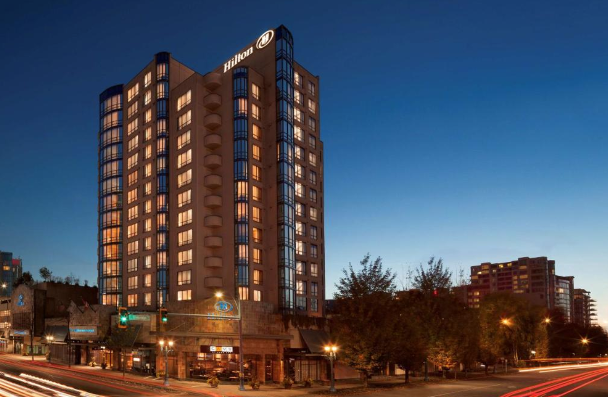 Top Hotels Near Vancouver Airport With Shuttle Service - Hotels Near YVR Hilton