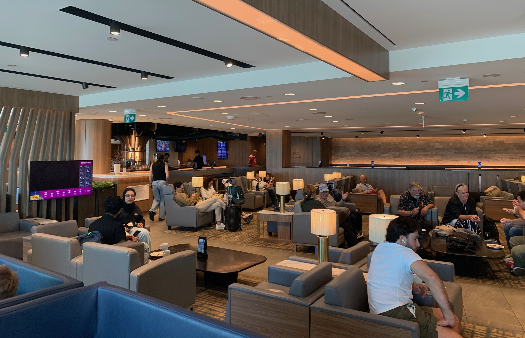 Avis&nbsp;: Plaza Premium Terminal 3 – Départs internationaux à l’aéroport Pearson de Toronto (YYZ) - Amenities 5