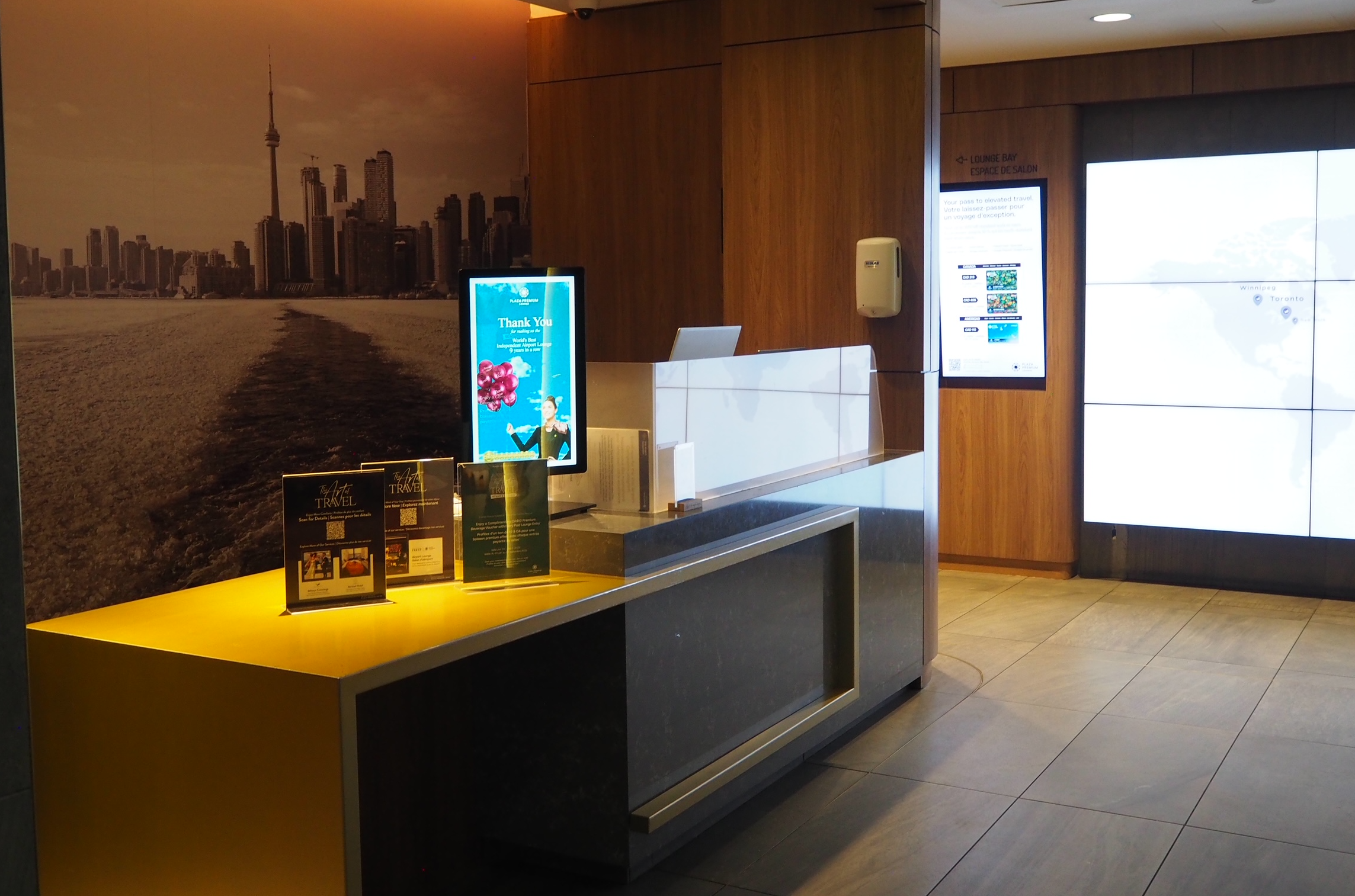 Review: Plaza Premium Terminal 3 - International Departures at Toronto Pearson Airport (YYZ) - YYZ Lounge Review Entrance access