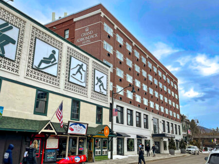 Facade Lake Placid - Grand Adirondack 12