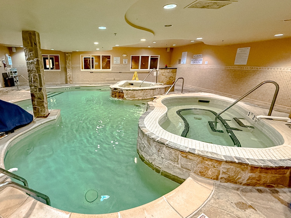 Courtyard Lake Placid - Piscine et Tourbillon 03