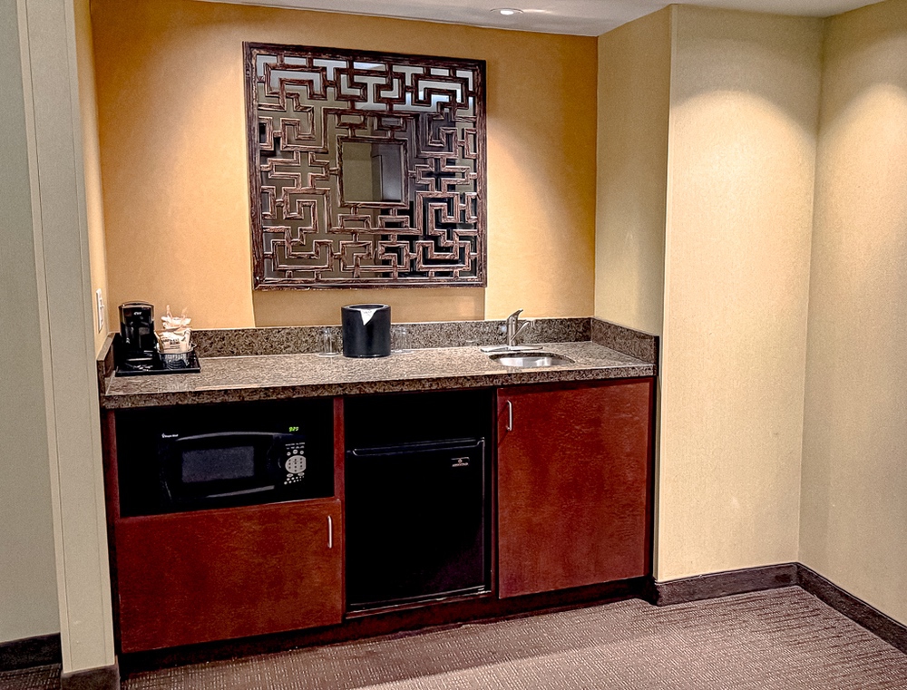 Courtyard Lake Placid - Suite Salon 05