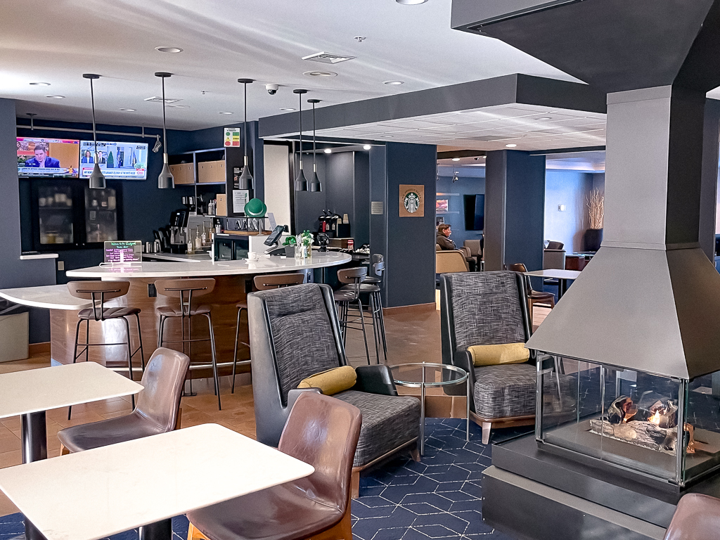 Courtyard Burlington Williston - Restaurant 03