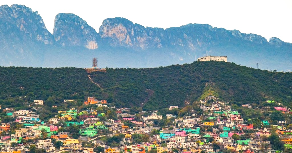 Monterrey Guide cover