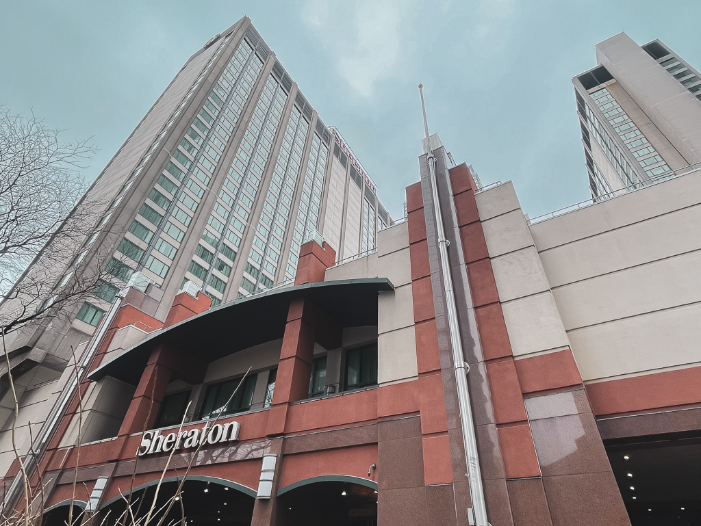 Sheraton Boston Hotel - Courtyard Burlington Williston - 1 Facade 01