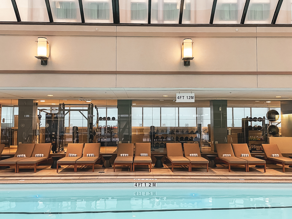 Sheraton Boston Hotel - Courtyard Burlington Williston - Piscine 02