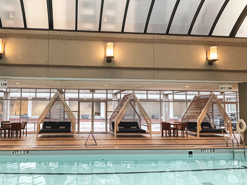 Sheraton Boston Hotel - Courtyard Burlington Williston - Piscine 03