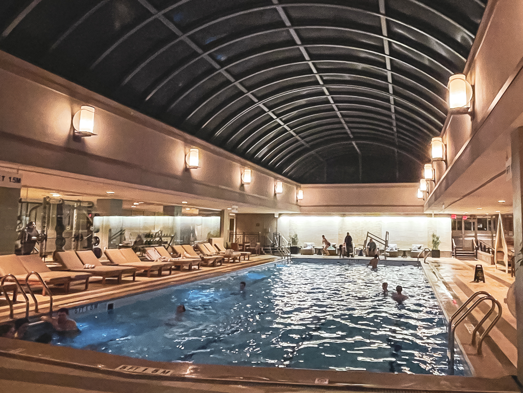 Sheraton Boston Hotel - Courtyard Burlington Williston - Piscine soirée 05