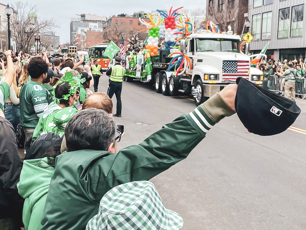 Sheraton Boston Hotel - Courtyard Burlington Williston - Z - Parade 03