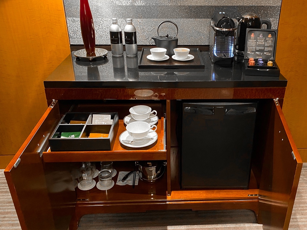 The Ritz Carlton Tokyo Chambre cafetière 02