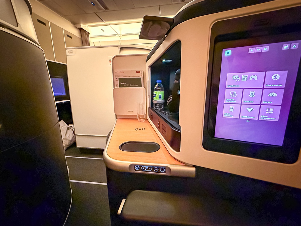 SWISS - A350 Senses - Business Class - Siège 3A 06