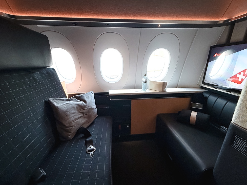 SWISS - A350 Senses - First Class - Single Suites
