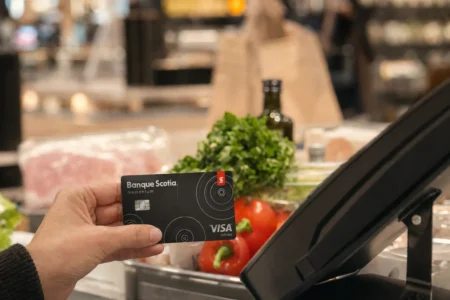 Carte Visa Infinite Momentum Scotiaᴹᴰ en situation supermarché / épicerie