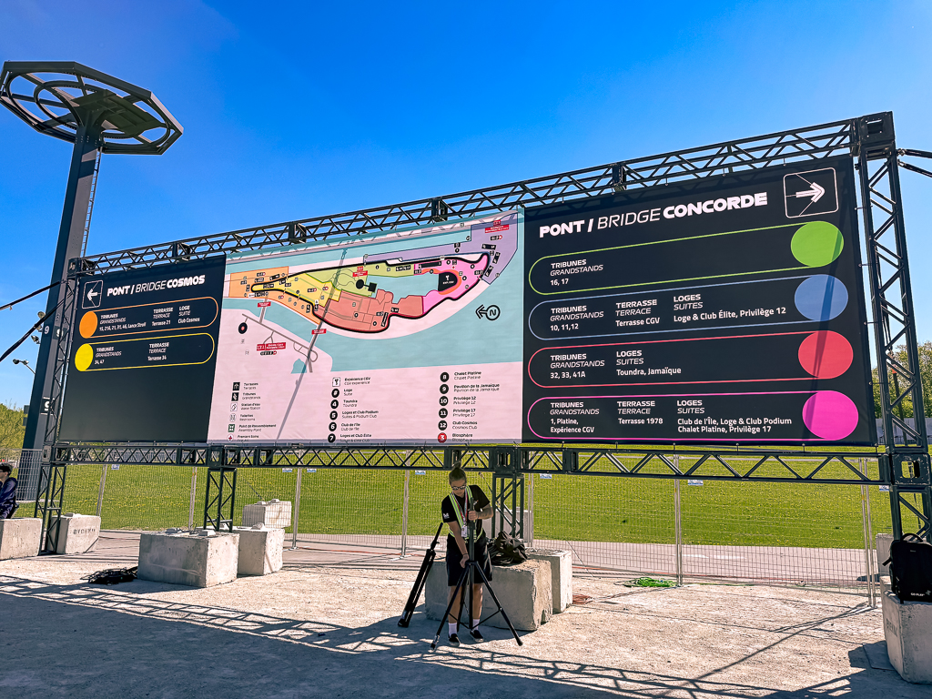 Plan officiel du circuit F1 Gilles-Villeneuve Montreal avec zones tribunes et acces Pont Concorde