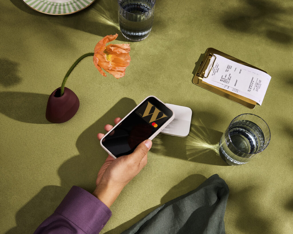 Wealthsimple Newsroom CashCard 02 Virtual [credit ChloeLukas]