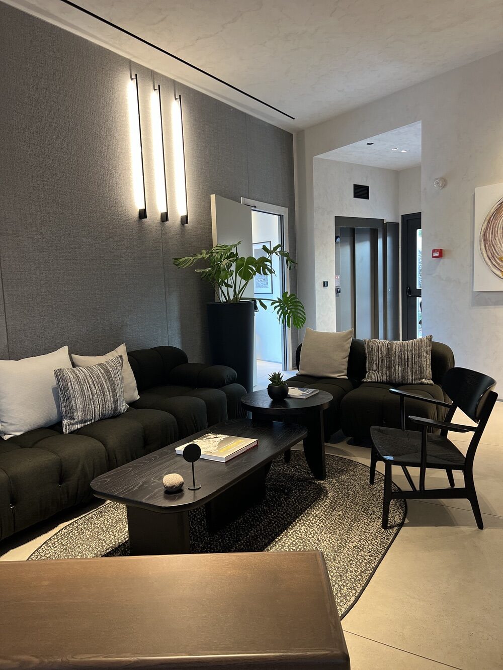 Intimate lounge of the Library Bar near the lobby of Domes Novos Santorini