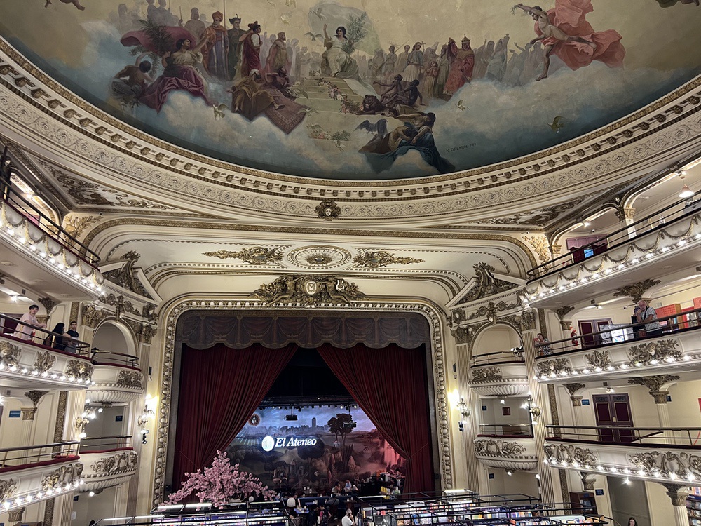 El Ateneo Grand Splendid bookstore, former Buenos Aires theater